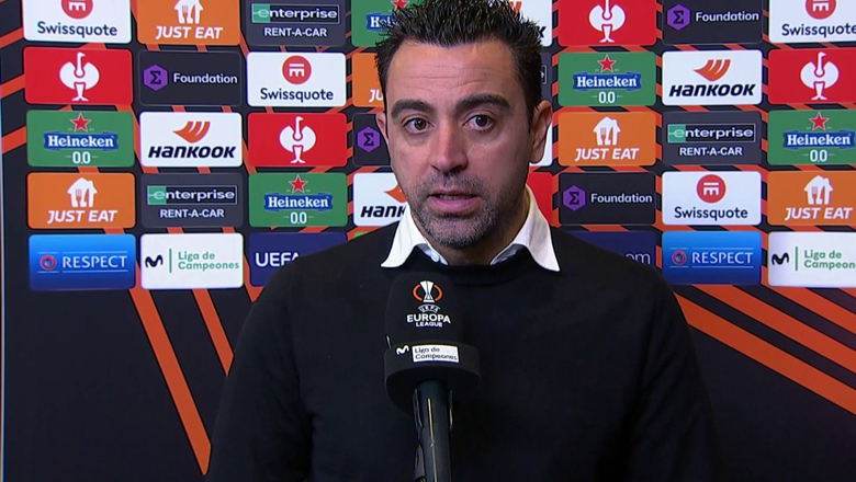Barcelona bị loại khỏi Cúp C2 châu Âu, HLV Xavi đổ tại… CĐV Frankfurt - Ảnh 2