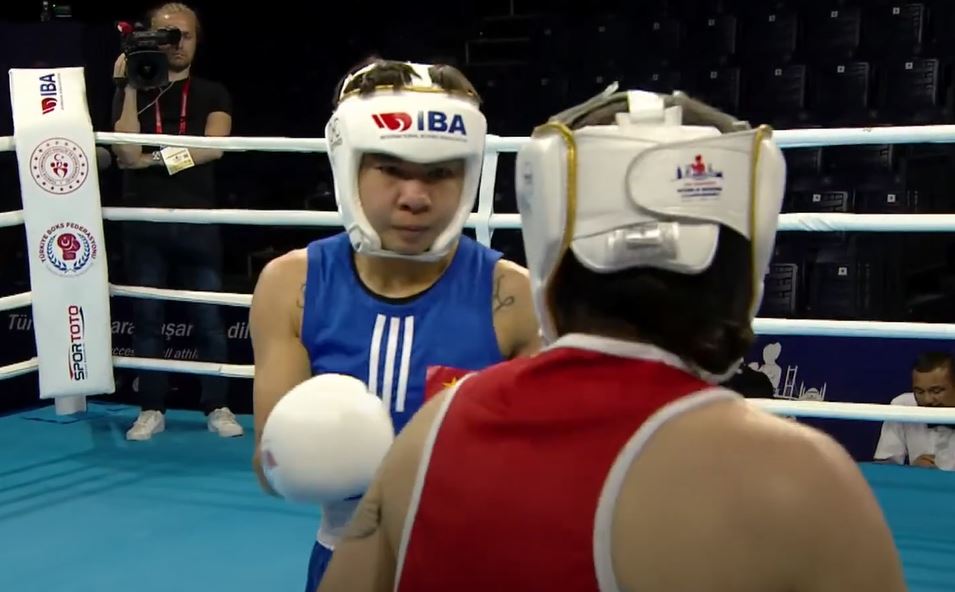 Thu Nhi thua trắng ở vòng 1 giải Boxing thế giới - Ảnh 1