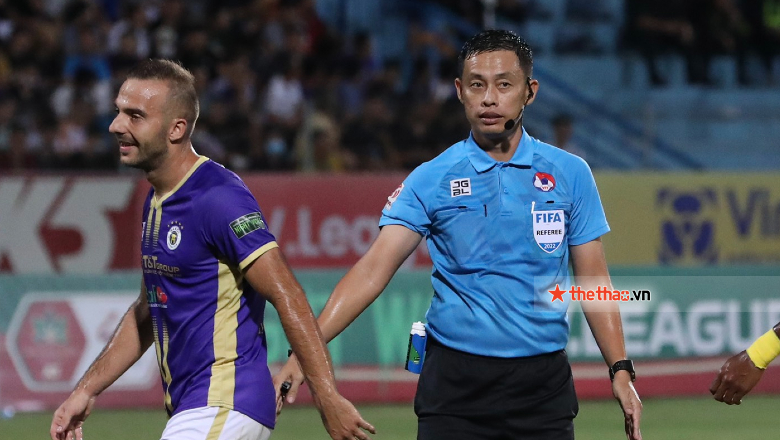 Trọng tài Ngô Duy Lân bị treo còi ở vòng 13 V.League 2022 - Ảnh 1
