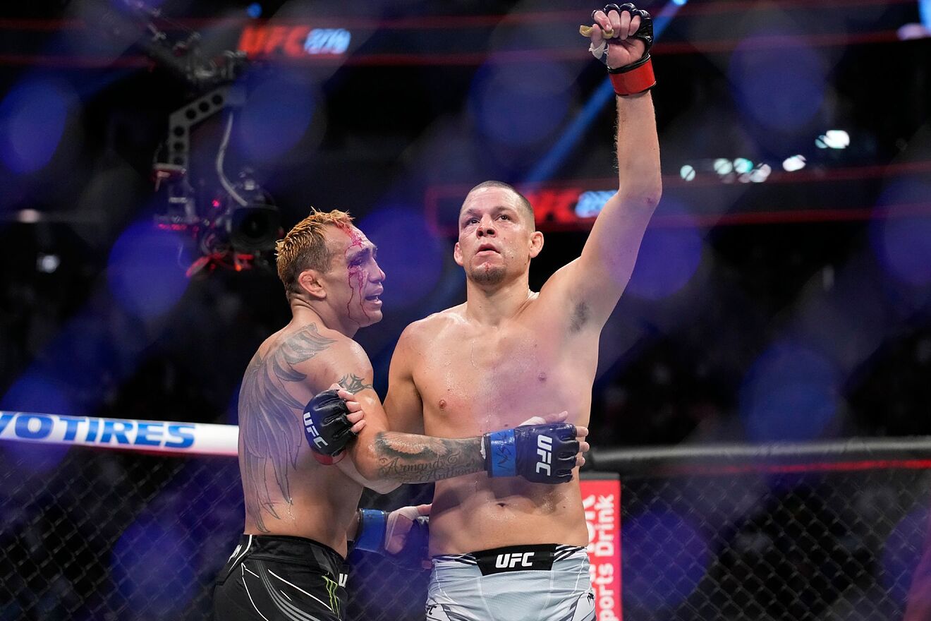 Kết quả UFC 279: Nate Diaz đánh bại Tony Ferguson trong ngày chia tay lồng bát giác - Ảnh 2