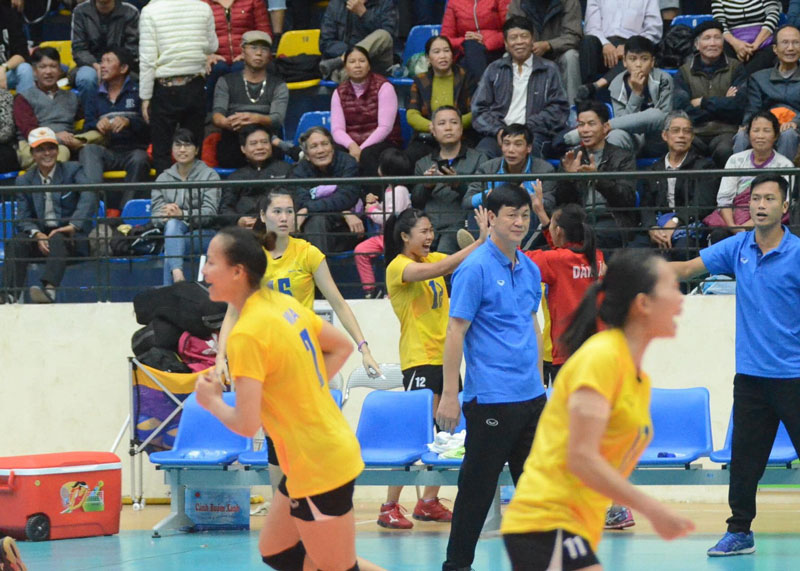HLV Trần Đăng Thành chia tay bóng chuyền nữ Đắk Lắk sau nhiều năm gắn bó - Ảnh 2