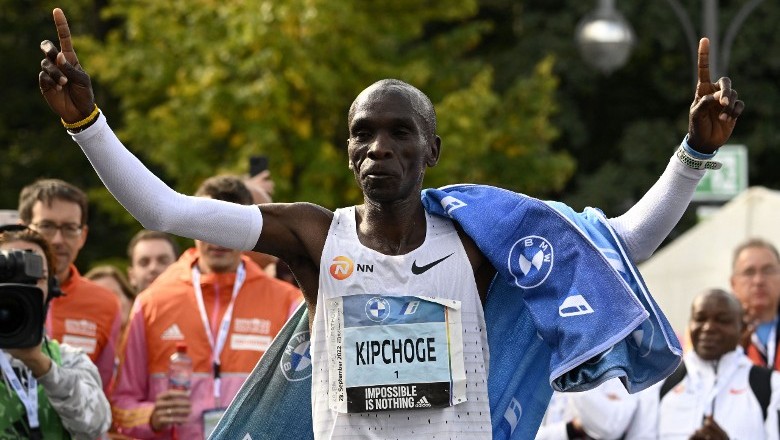 Eliud Kipchoge phá kỷ lục thế giới của chính mình tại Berlin Marathon 2022 - Ảnh 1