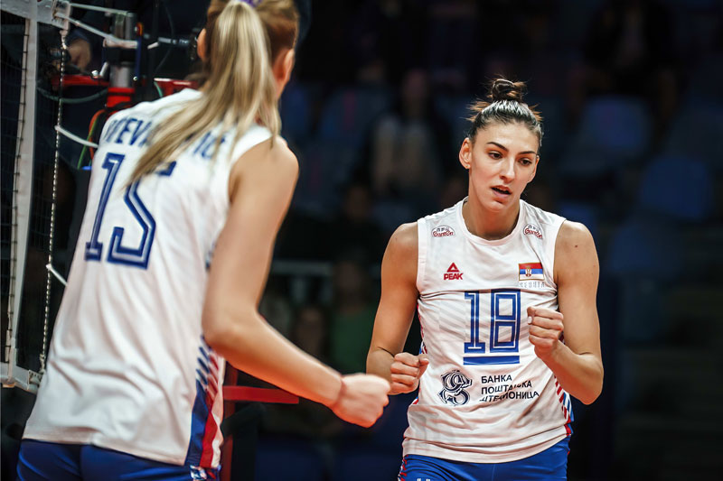 Serbia suýt gây sốc, Nhật Bản thắng dễ ở giải bóng chuyền nữ Vô địch thế giới 2022 - Ảnh 1