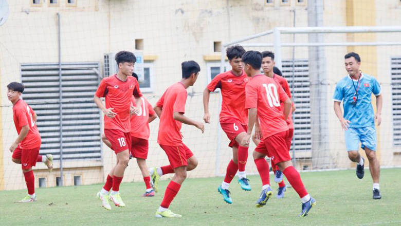 U17 Việt Nam đá tập với U19 Viettel trước thềm giải châu Á - Ảnh 2