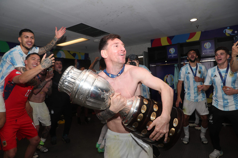 Argentina, Messi và Scaloni: Từ những kẻ bị ruồng bỏ trở thành người hung - Ảnh 5