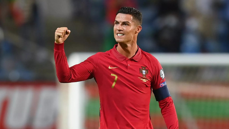 Ronaldo lập kỷ lục nửa tỷ người theo dõi trên mạng xã hội - Ảnh 2