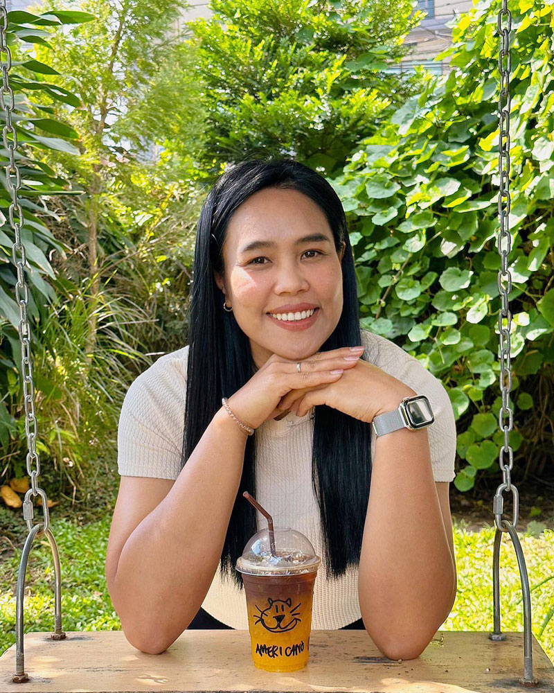 Nhan sắc đời thường gây bất ngờ của ngôi sao bóng chuyền Thái Lan đang 'làm mưa làm gió' ở Việt Nam - Ảnh 6