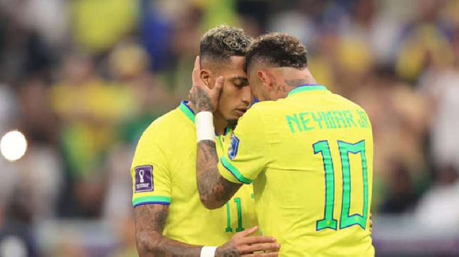 Raphinha: Sai lầm lớn nhất sự nghiệp Neymar là sinh ra ở Brazil