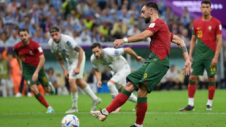 Bồ Đào Nha được hưởng 11m sai luật ở trận thắng Uruguay?